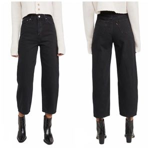NEW Levi’s Balloon Leg Black Denim Cropped Jeans